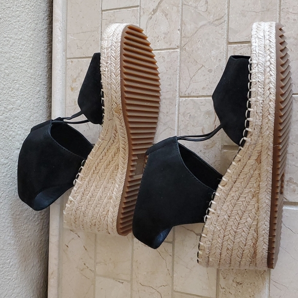 NEW Eileen Fisher Espadrille Sandals - Picture 3 of 8